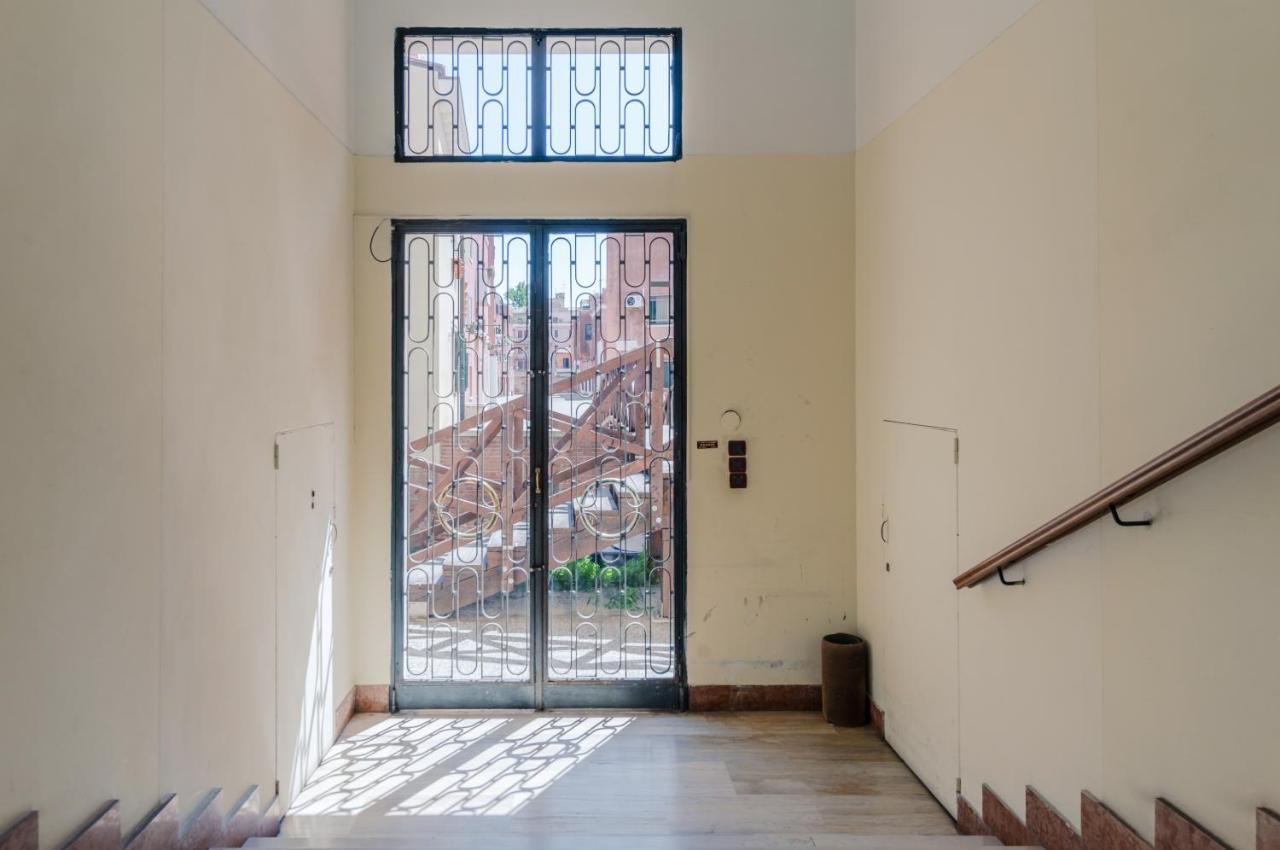 Apartment Venezia- S. Lucia Train Station Lovely Apartment!